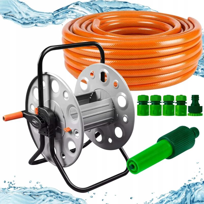 Wąż ogrodowy na małym bębnie stalowym ze zraszaczem prostym i złączkami NEO TOOLS, 20 m, 1/2", 1 kpl.