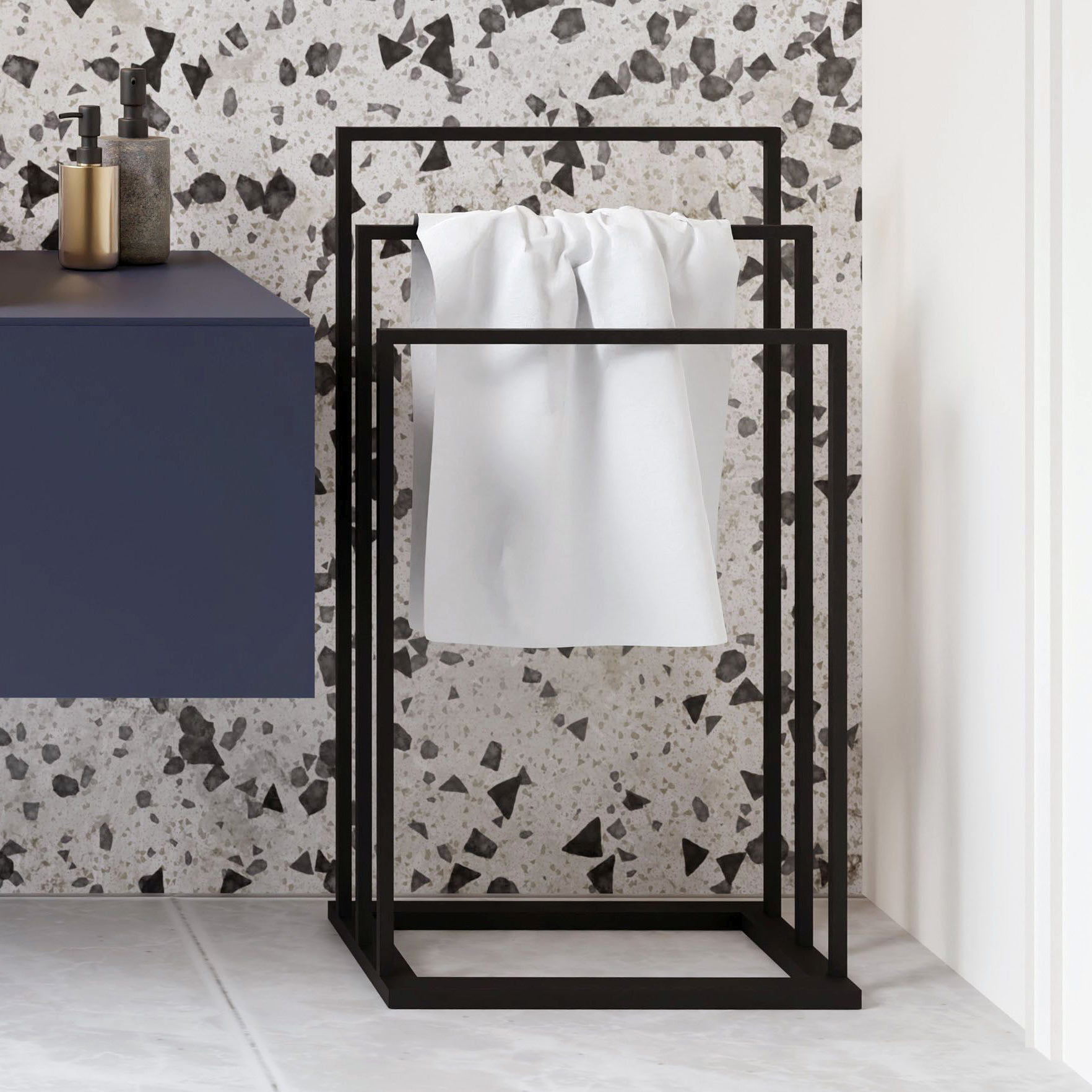 Baltica Design Claes wieszak na ręczniki 50 cm stojący czarny