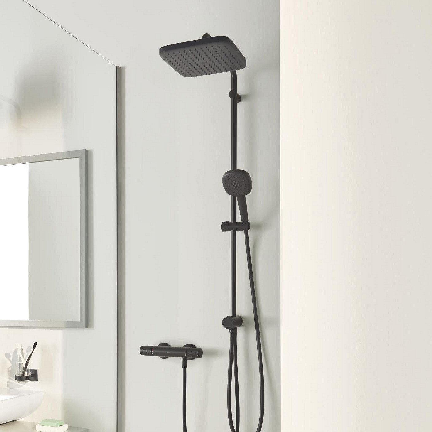 Grohe Vitalio Comfort 250 zestaw prysznicowy ścienny z deszczownicą czarny mat 266982431 - Wysyłka w 24h
