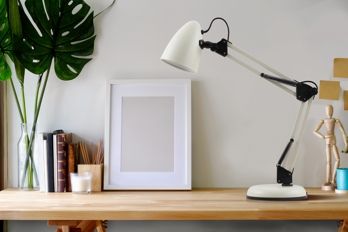 Italux Notari lampa biurkowa 1x5 W biała TB-29928-BG