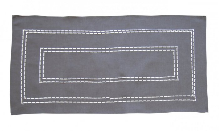 Obrus Haftowany Bruna 59-G 150x300 cm kolor: Odcień grafitu