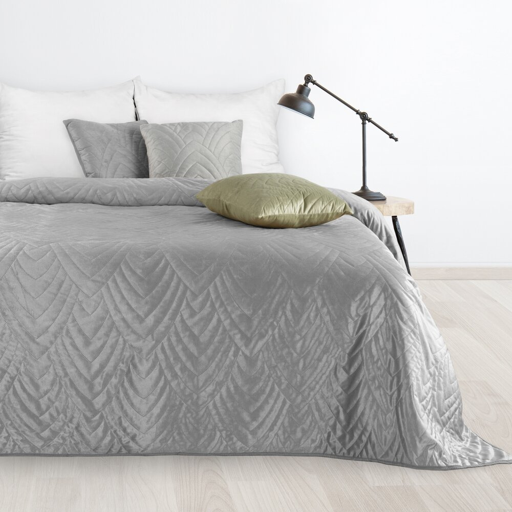 Narzuta welurowa 170x210 cm FLEXY srebrna miękka w dotyku na łóżko
