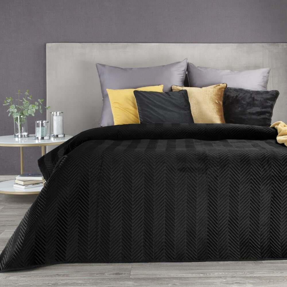 Narzuta na łóżko 200x220 cm SOFFIE welwetowa pikowana w jodełkę czarna