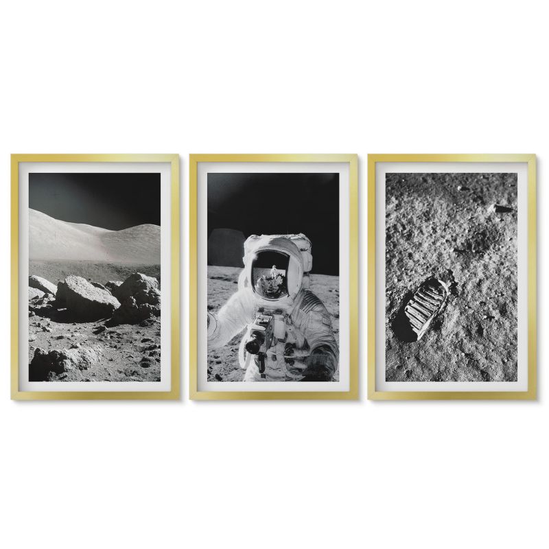 Zestaw 3 obrazów w złotych ramach Tulup 40x60 cm NASA zdjęcia księżyc astronauta Obrazy do kuchni w ramie 1 kpl