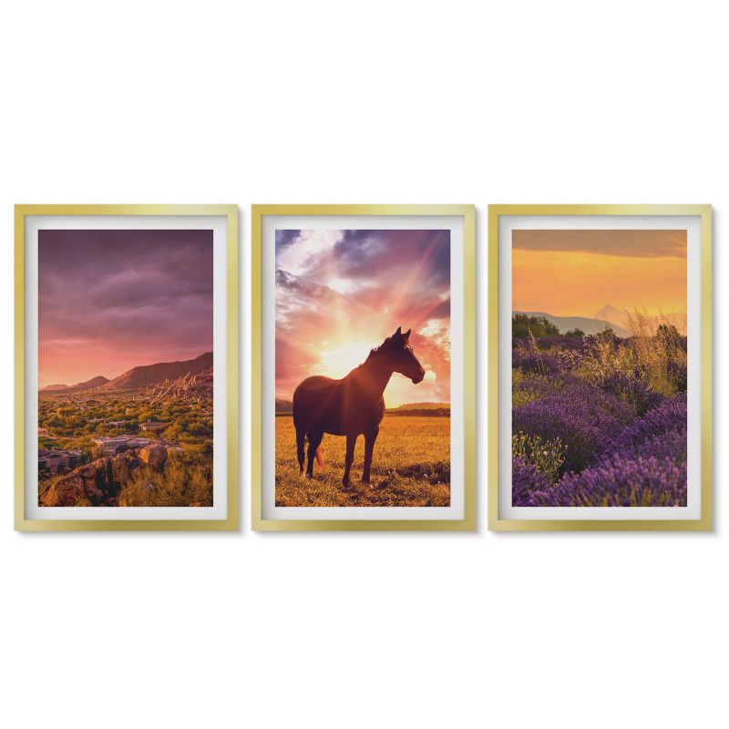 Zestaw 3 obrazów w złotych ramach Tulup 40x60 cm Krajobraz górski z koniem Obrazy do kuchni w ramie 1 kpl