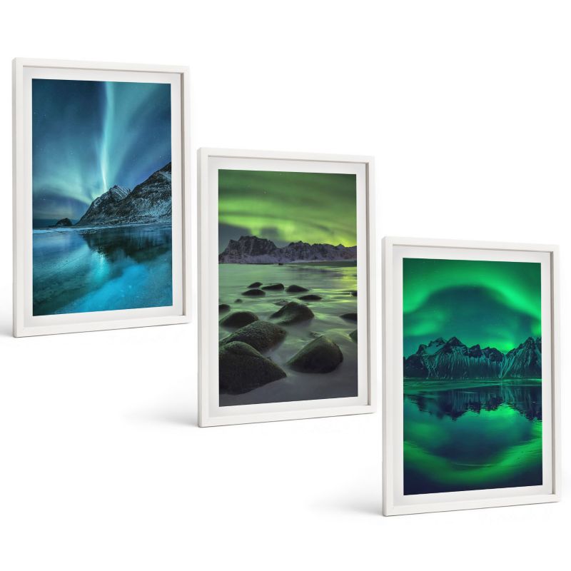 Galeria 3 Obrazów w Białej Ramie ArtPrintCave 40x60 cm Komplet ścienny Zimowy krajobraz zorzy górskiej 1 kpl.