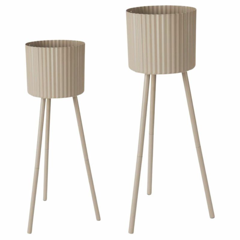 Zestaw 2 kwietników na stojakach Nordic Bloom HowHomely taupe metal 16x16x38/18x18x58 cm 1 szt.
