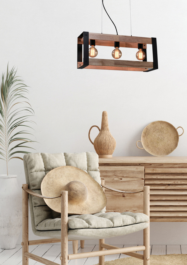 Czarna lampa wisząca metalowa z drewnem 3xE27 do salonu VARNA