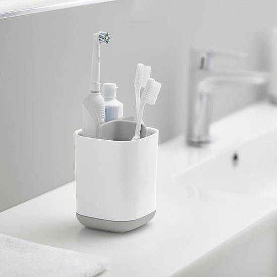 Joseph Joseph Easy Store pojemnik na szczoteczki do zębów biały/szary 70509