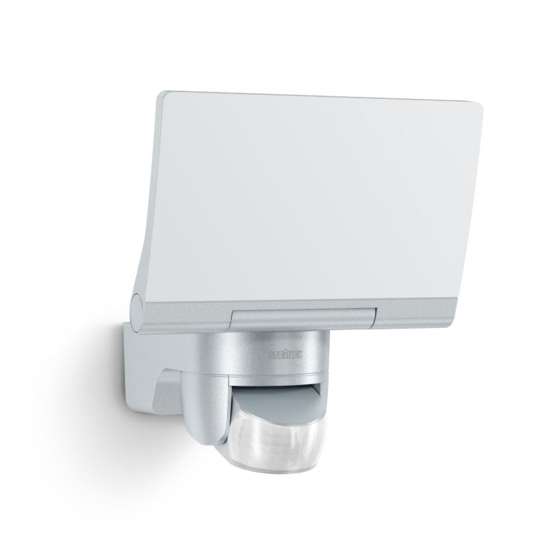Naświetlacz z czujnikiem Steinel XLED home 2 S LED PIR 13,7W 3000K 1550lm IP44 IK03 230V srebrny / tworzywo sztuczne 1szt.