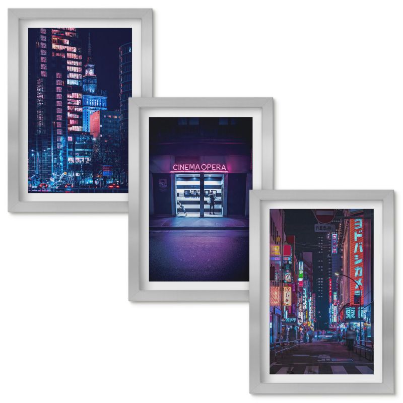 Set Obrazów w Ramie Wallfluent Nocne miasto neonowe wejście Srebrna rama 20x30cm 3 szt.