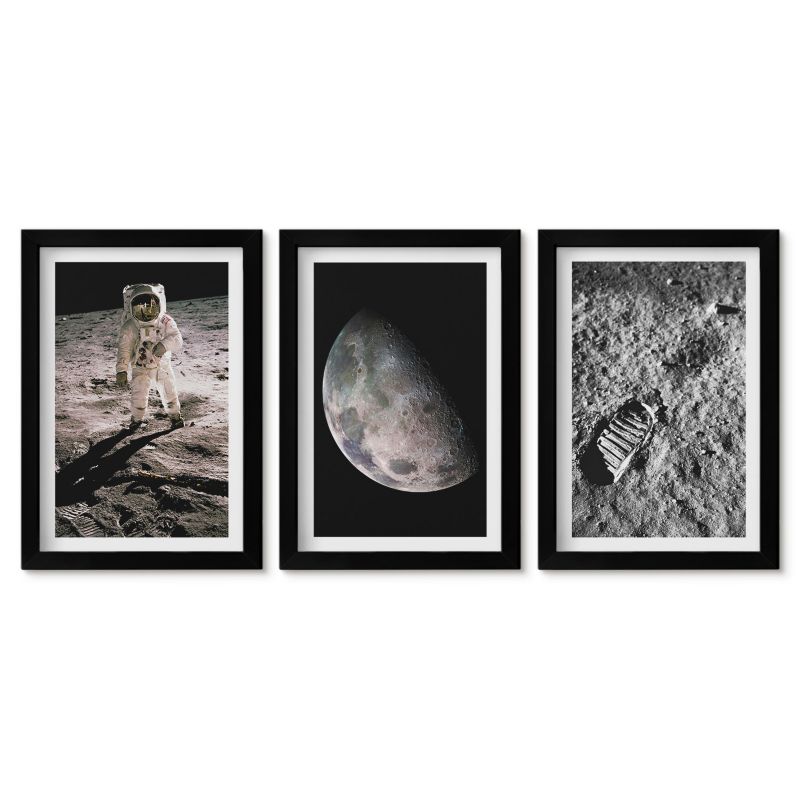 Zestaw 3 obrazów w czarnych ramach Tulup 20x30 cm Astronauta Księżyc zdjęcie Małe obrazy do kuchni w ramie 1 kpl