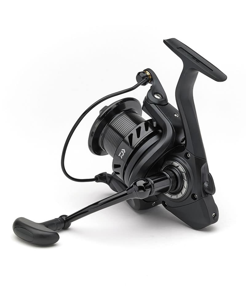 Daiwa kołowrotek Black Widow 25A