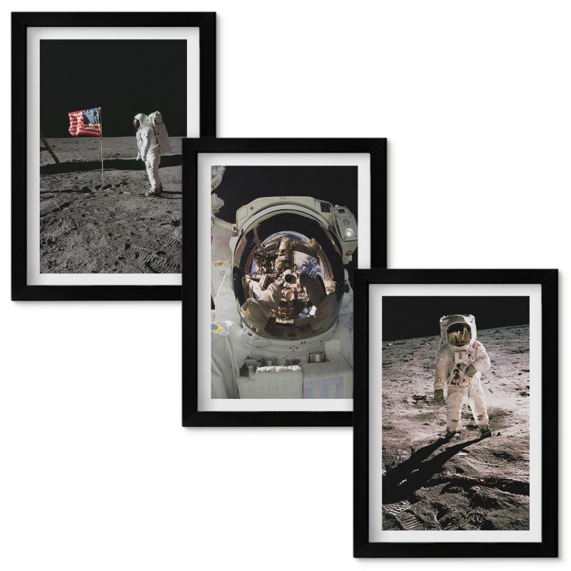 Zestaw obrazów Wallfluent Lądowanie astronautów Księżyc NASA Czarna rama 20x30cm 3 szt.