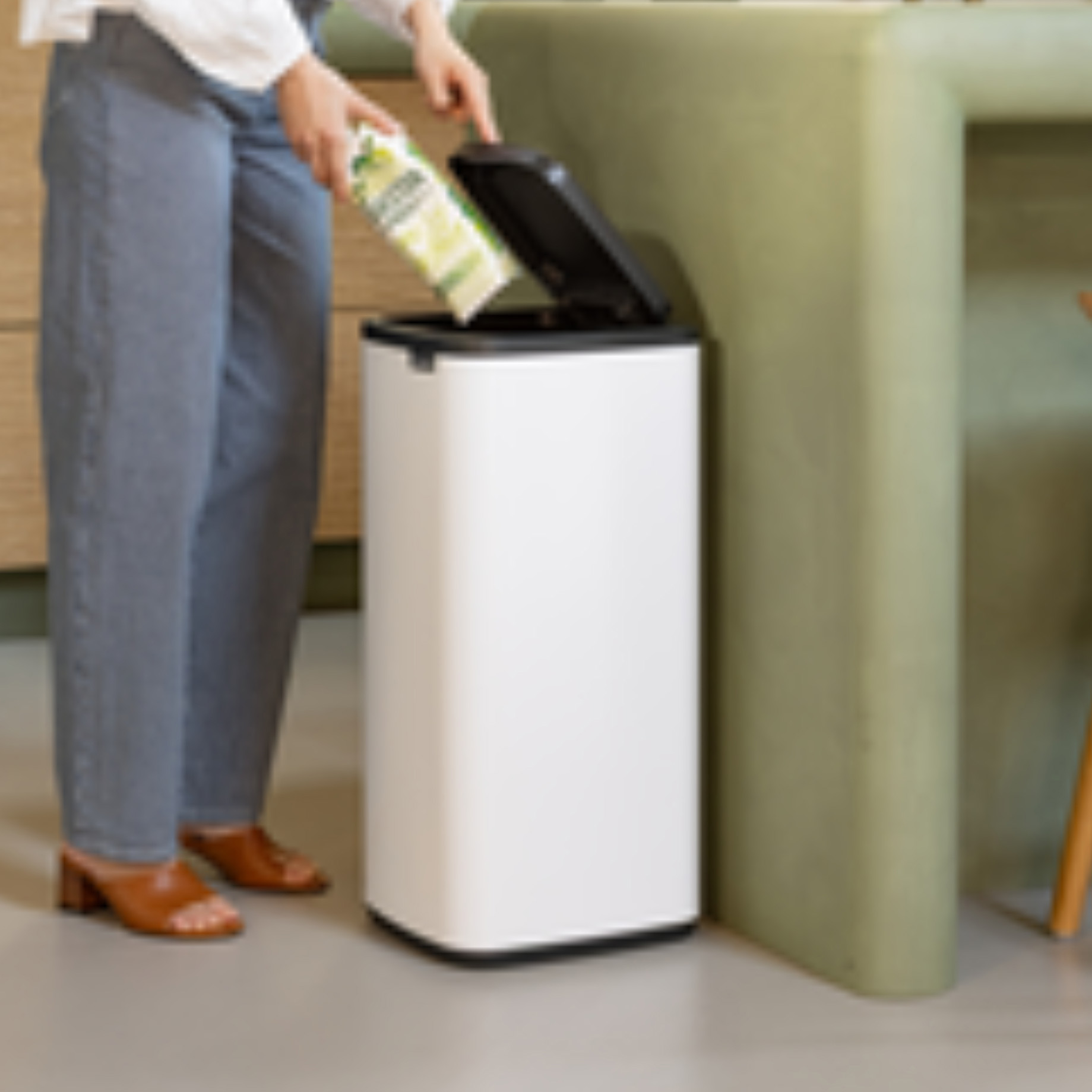 Brabantia Bo pojemnik na odpady 30 l biały 236945