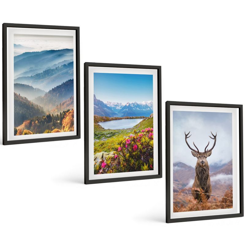 Zestaw 3 Obrazów w Czarnej Ramie ArtPrintCave 40x60 cm Galeria Ścienna Górskie jezioro jelenie natura 1 kpl.