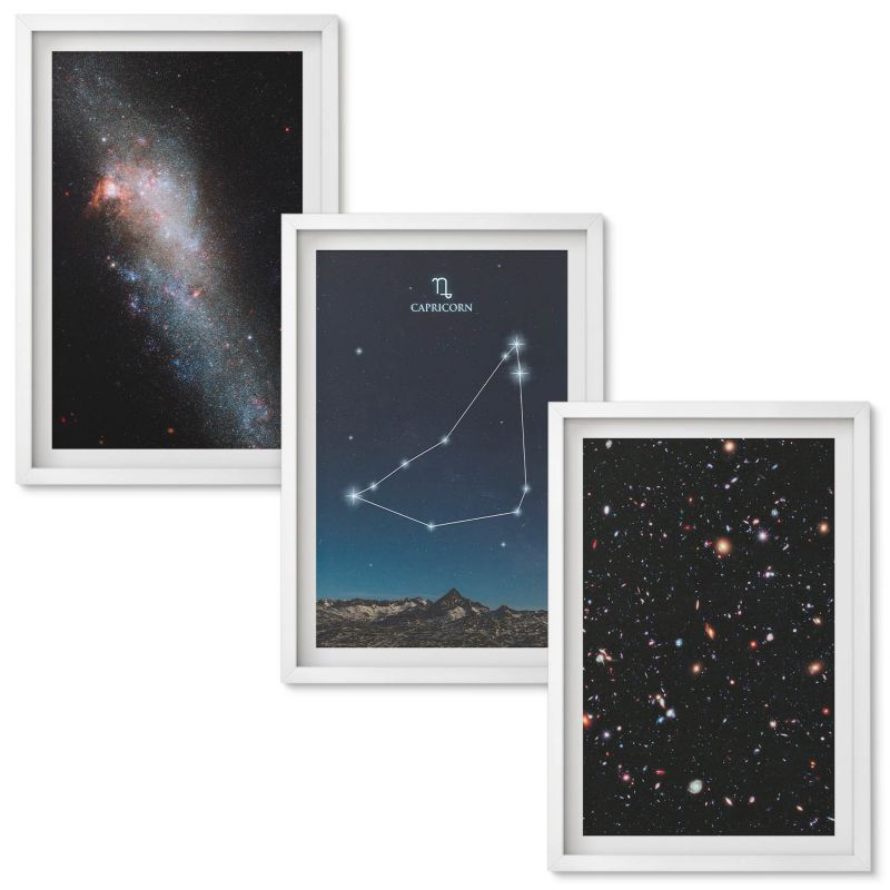 Tryptyk Obrazów w Ramie Wallfluent Galaktyka konstelacja Koziorożca Biała rama 40x60 cm 3 szt.
