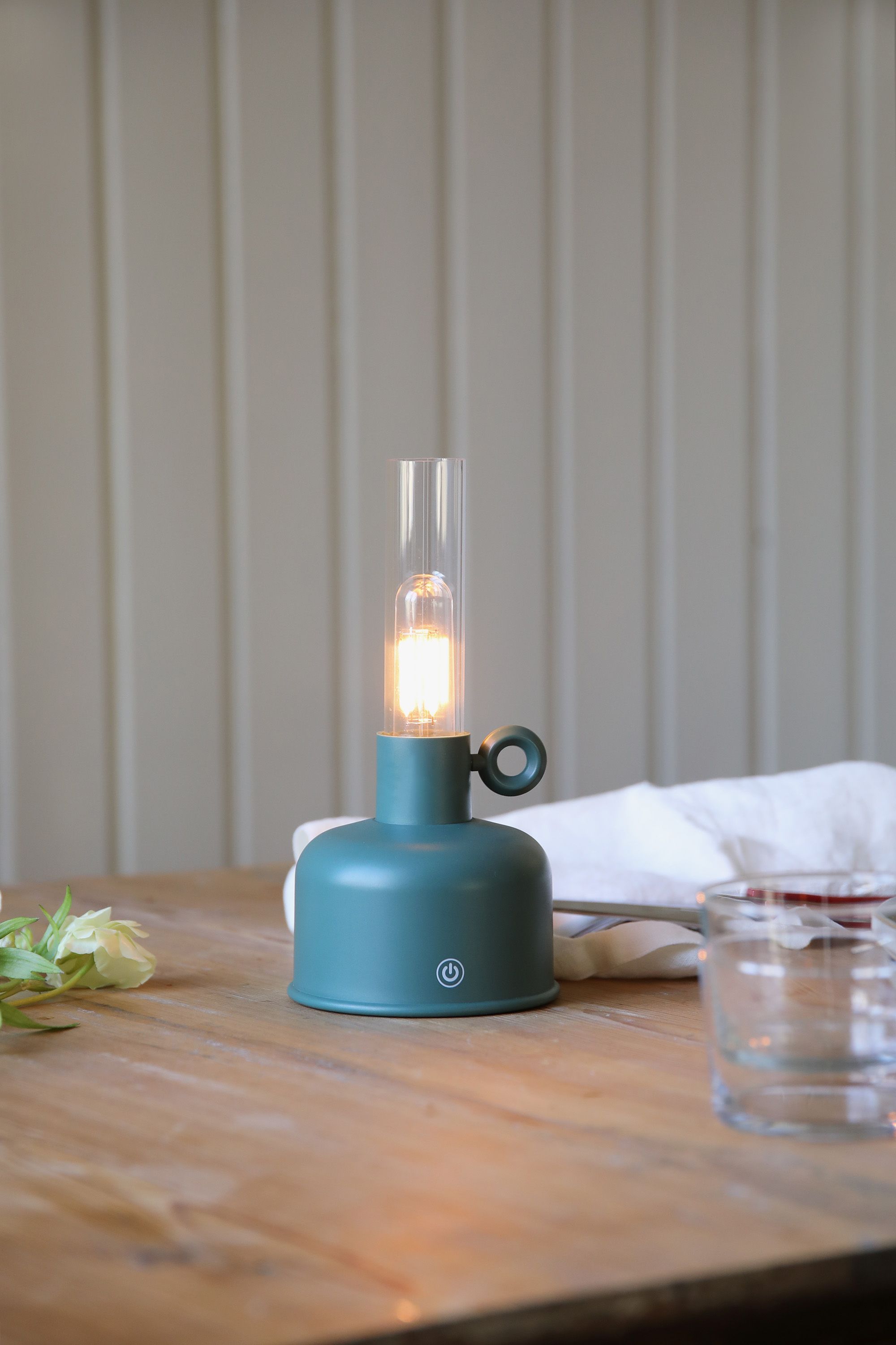 Markslöjd Astrid lampa stołowa zewnętrzna 1x2 W zielona 108920