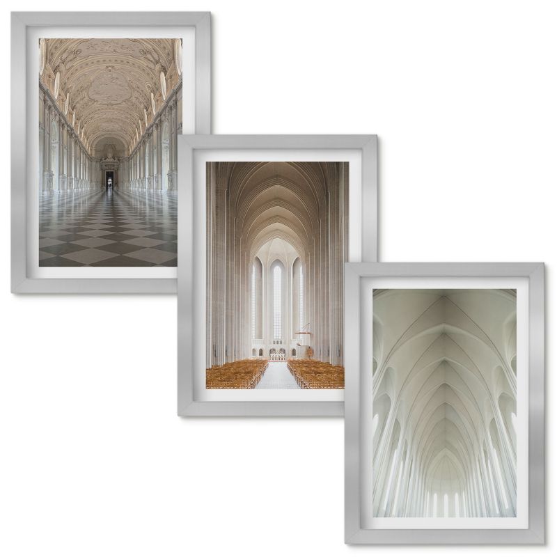 Zestaw obrazów Wallfluent Wnętrza historycznych budowli Srebrna rama 20x30cm 3 szt.