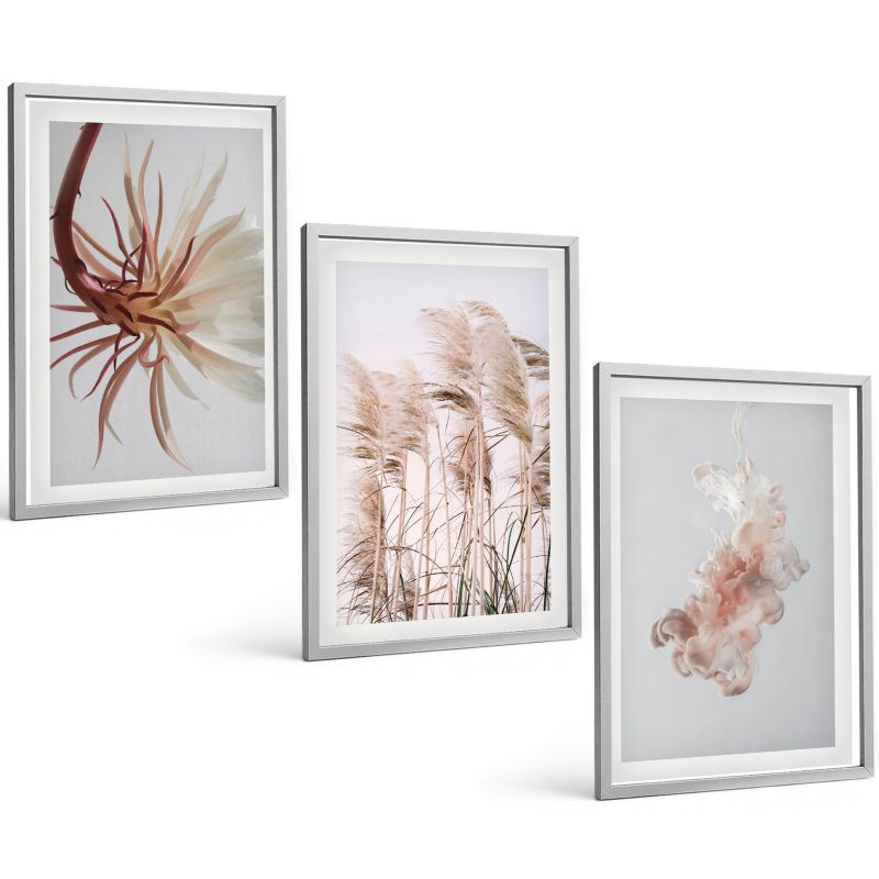 Trzyczęściowy Zestaw Obrazów ArtPrintCave 40x60 cm Srebrna rama Kwiaty trawy jasne tło zestaw 1 kpl.