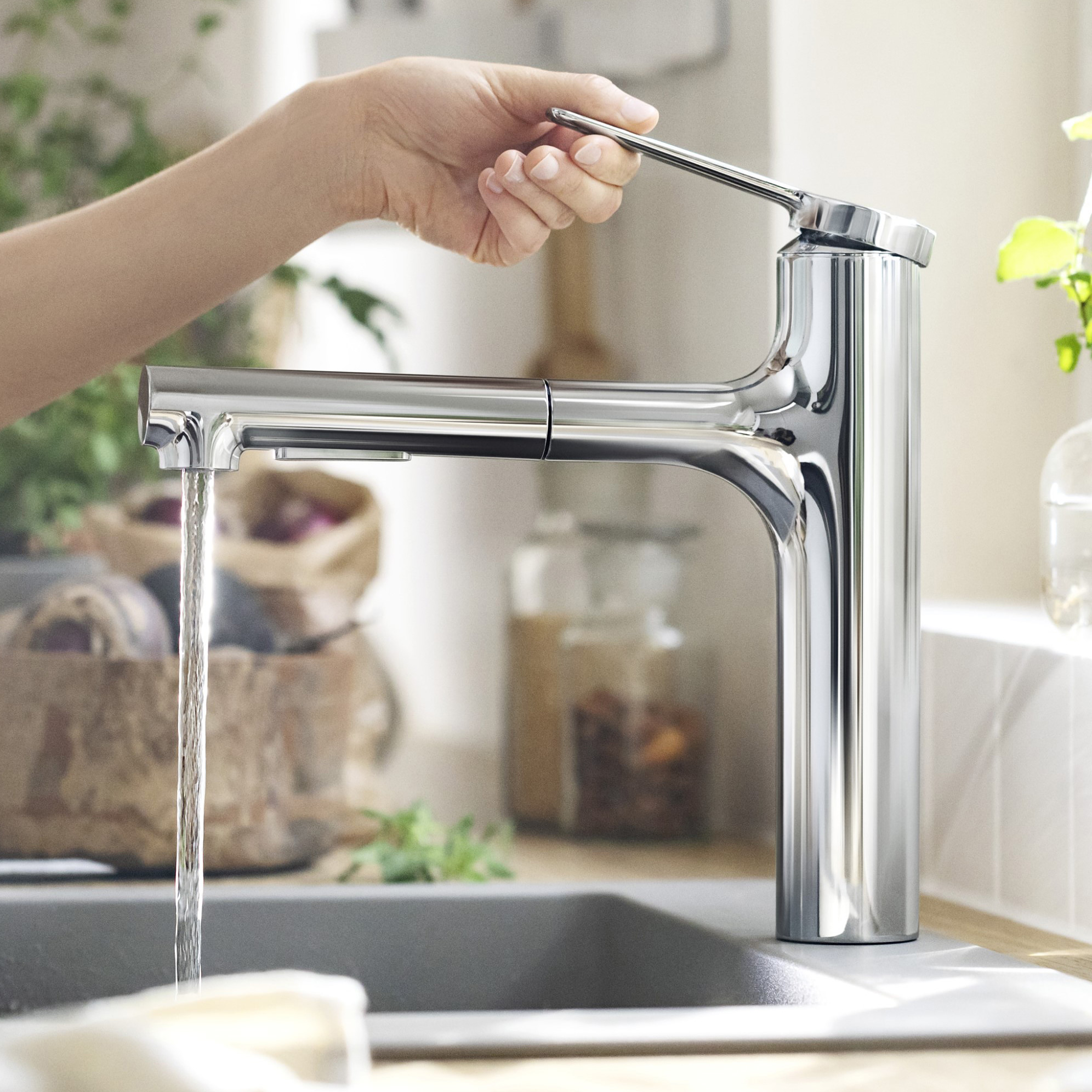 Hansgrohe Zesis M33 bateria kuchenna z wyciąganą wylewką stojąca chrom 74804000