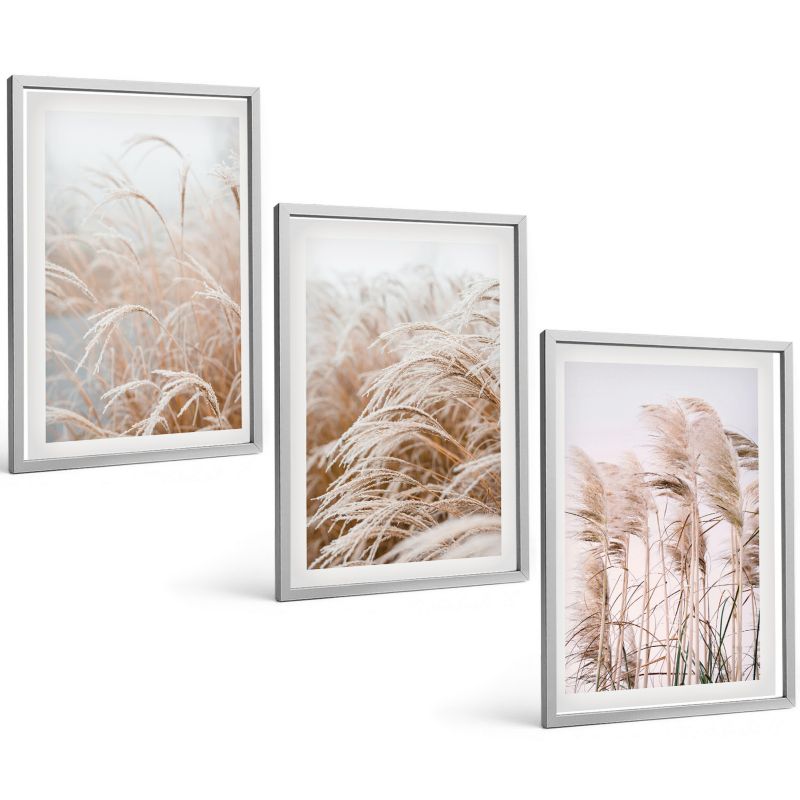 Komplet 3 Obrazów w Srebrnej Ramie ArtPrintCave 40x60 cm Grafika Ścienna Pola traw w brązie i beżu 1 kpl.