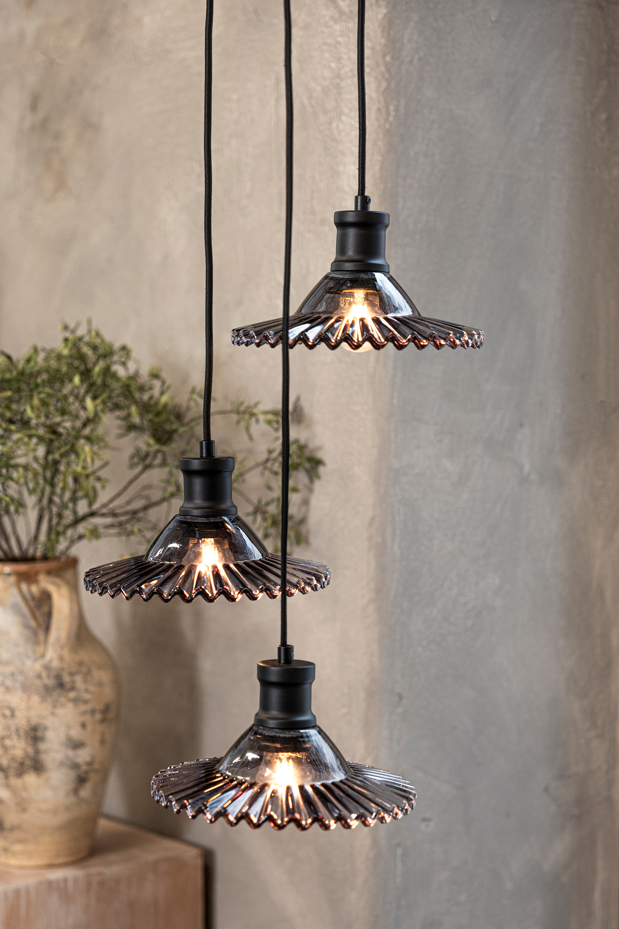 Markslöjd Novia lampa wisząca 3x40 W czarna-przydymiona 108853