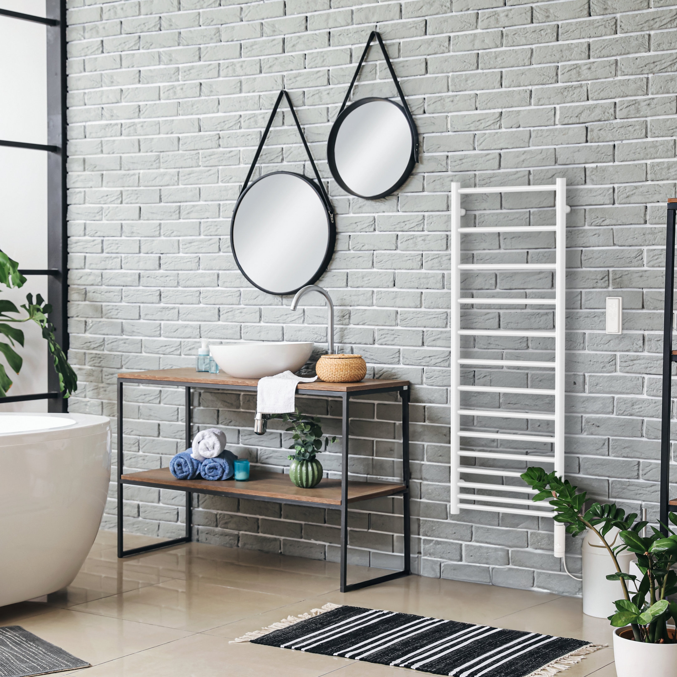 Zehnder Klaro Spa grzejnik elektryczny z grzałką 119x50 cm biały ZSKSS100050ECZD
