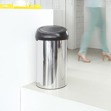 Brabantia Touch Bin pojemnik na odpady 60 l stal polerowana/czarny 402586