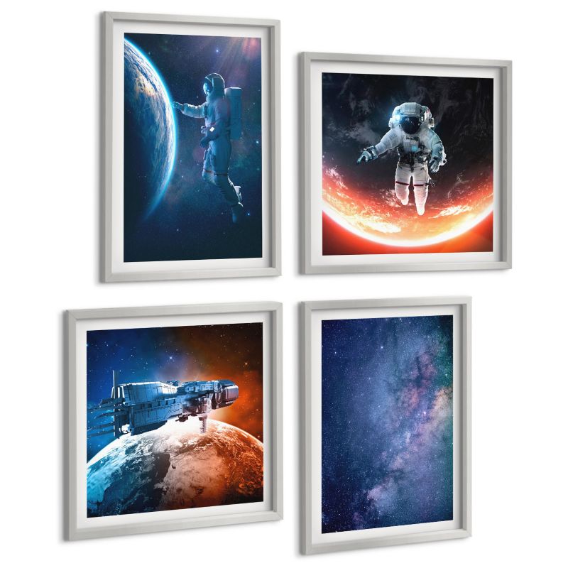 Galeria 4 Obrazów ArtPrintCave (2x50x50+2x40x60cm) Srebrna rama Kosmos astronauci gwiazdy 1 kpl.