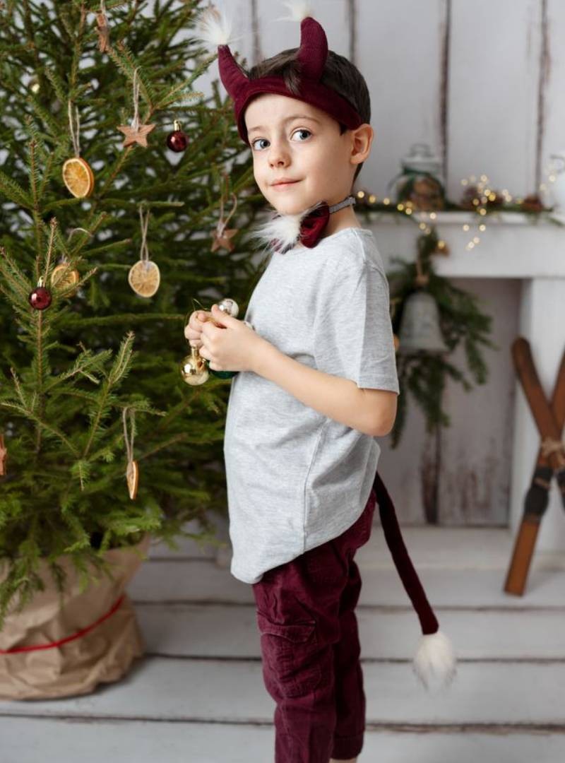 Kinder Hop Strój Diabełka