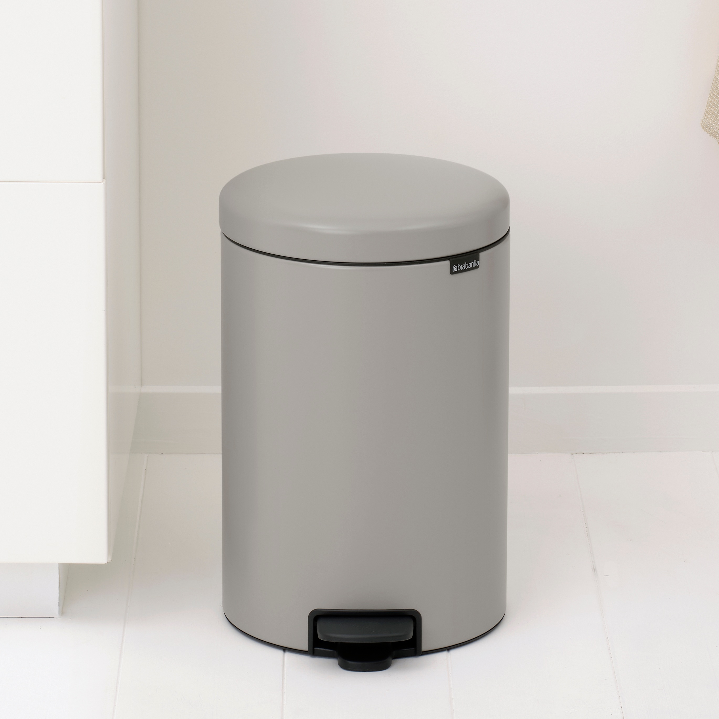 Brabantia NewIcon pojemnik na odpady 20 l Soft Grey 254406