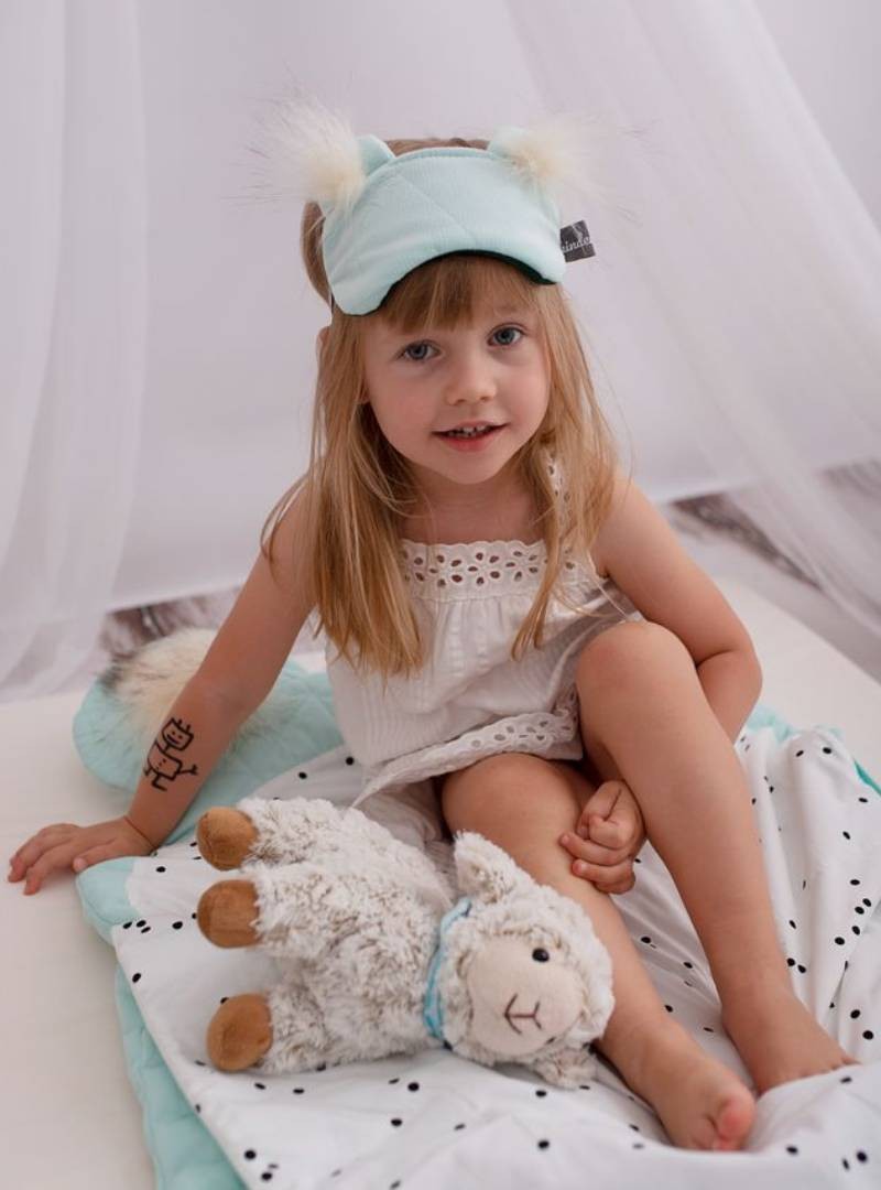 Opaska na oczy/do spania Kinder Hop Dreamy Bear (Mini) Triangles Aquamarine