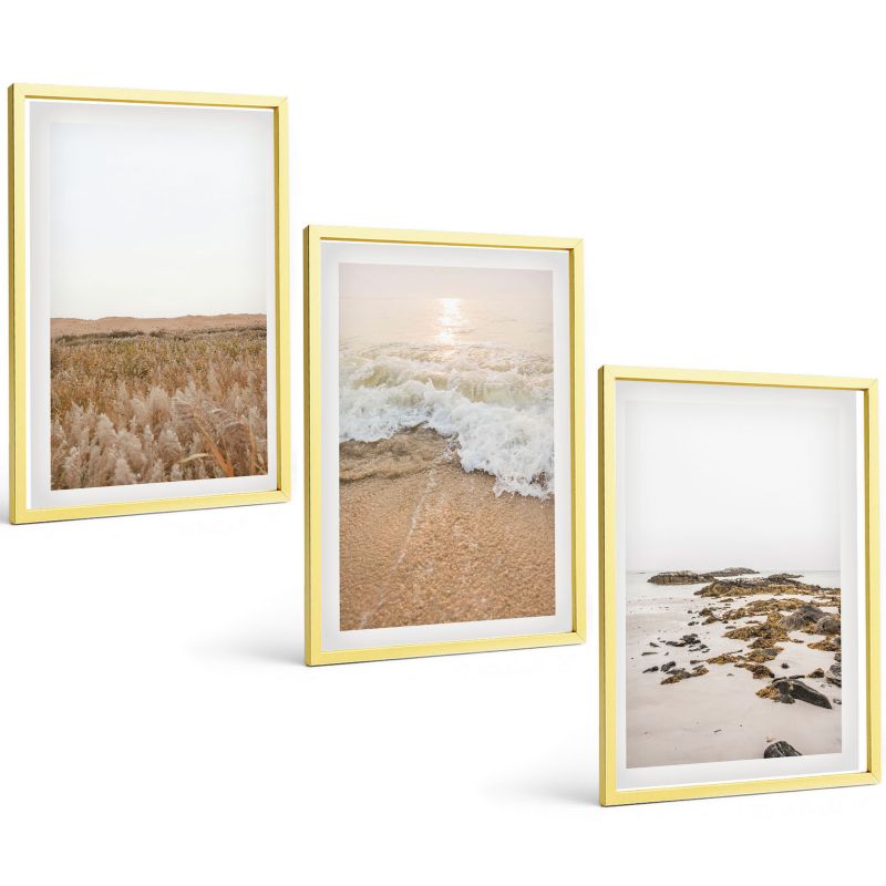 Galeria 3 Obrazów w Złotej Ramie ArtPrintCave 40x60 cm Komplet ścienny Plaża fale kamienie lato 1 kpl.