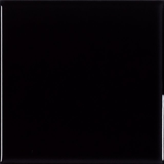 Płytka ścienna hiszpańska Vilar Albaro MONOCOLOR NEGRO LISO błyszcząc