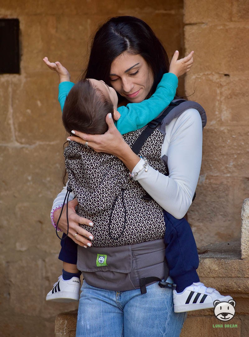 Nosidełko regulowane Grow Up Wrap: Little Hearts ecru Podstawowy
