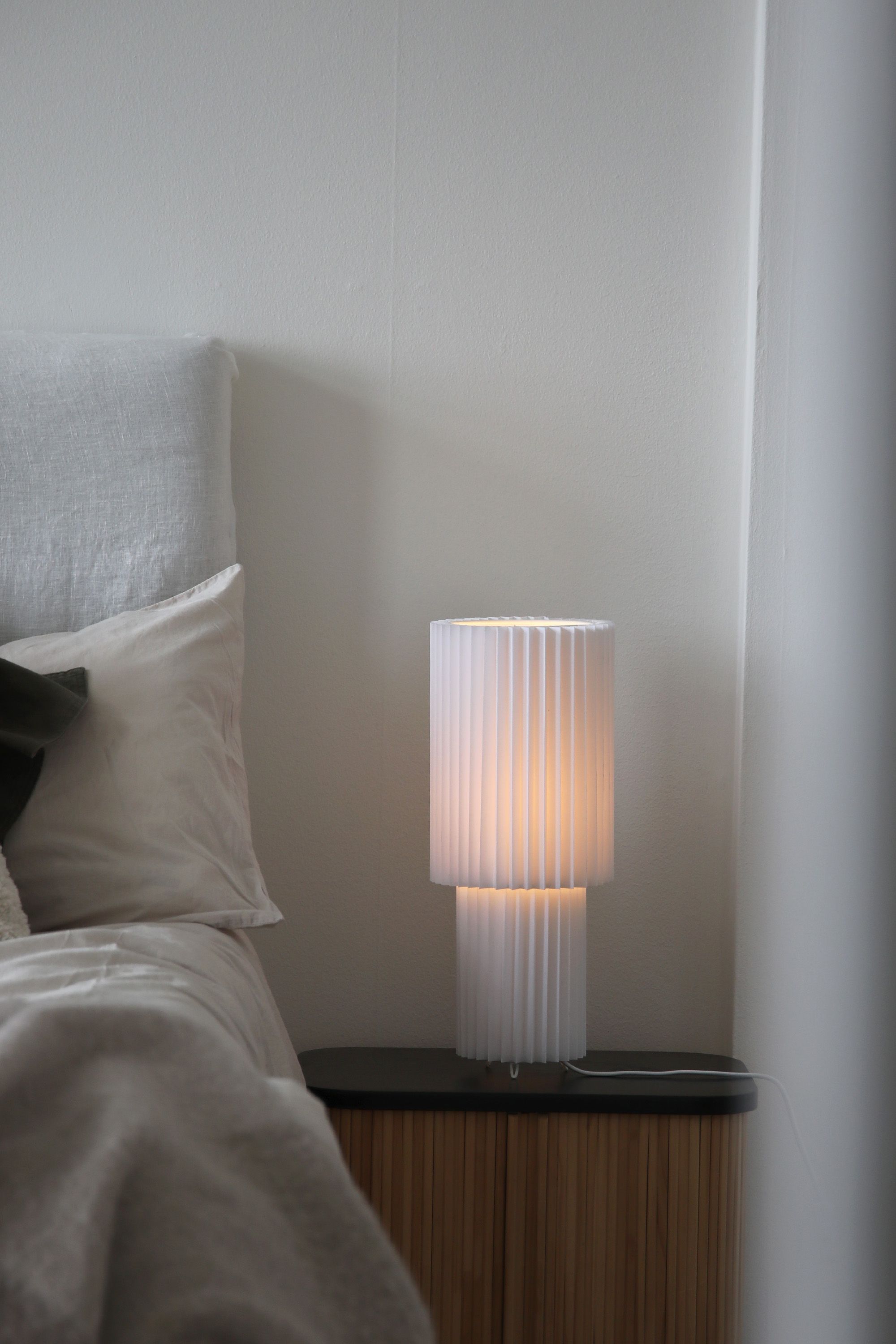 Markslöjd Catis lampa stołowa 1x60 W biała 108897