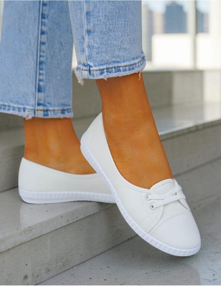 Białe Tenisówki Trampki Ze Skóry z Gumkami Asos