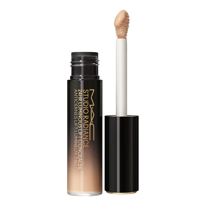 MAC Studio Radiance Korektor rozświetlający - NC10