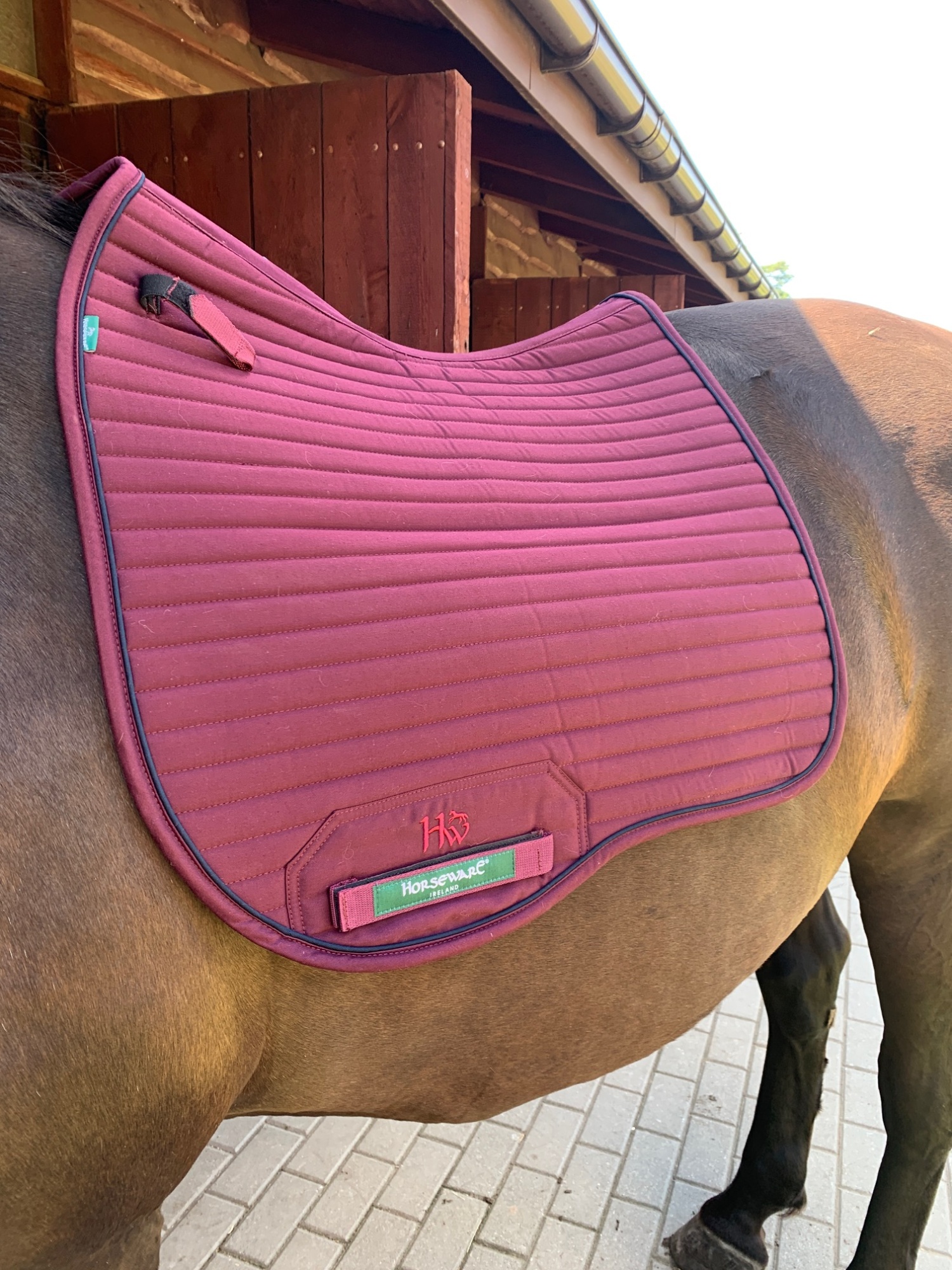 Horseware czaprak EveryDay ujeżdżeniowy, burgundowy