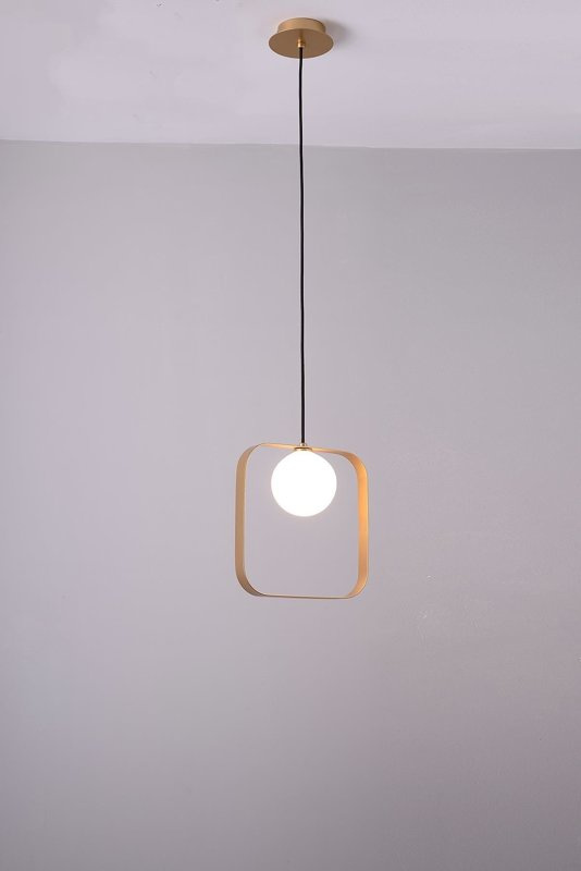 Złota lampa wisząca kwadratowa do salonu TULA z regulacją wysokości