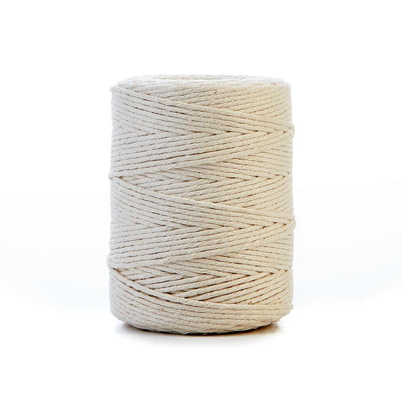 Sznurek biały 250g