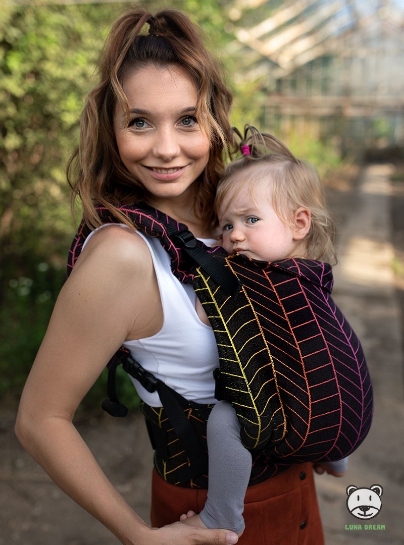 Nosidełko regulowane Grow Up Wrap: Big Herringbone Rainbow Z dodatkami
