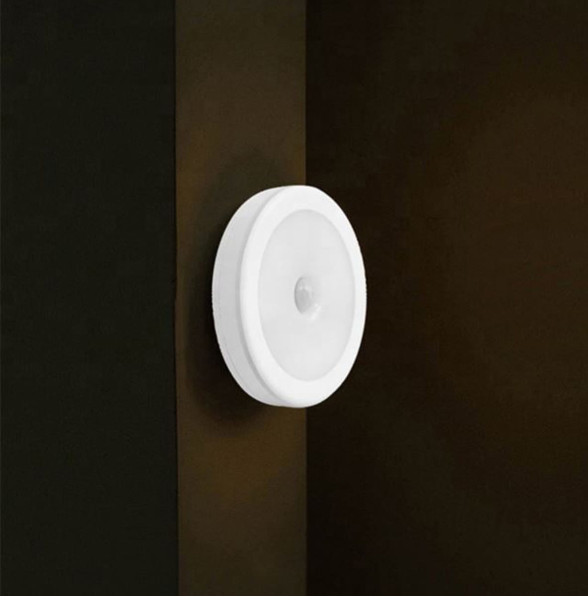 Lampka 6 LED czujnik ruchu ZD23H na bat AAA - Henryx24
