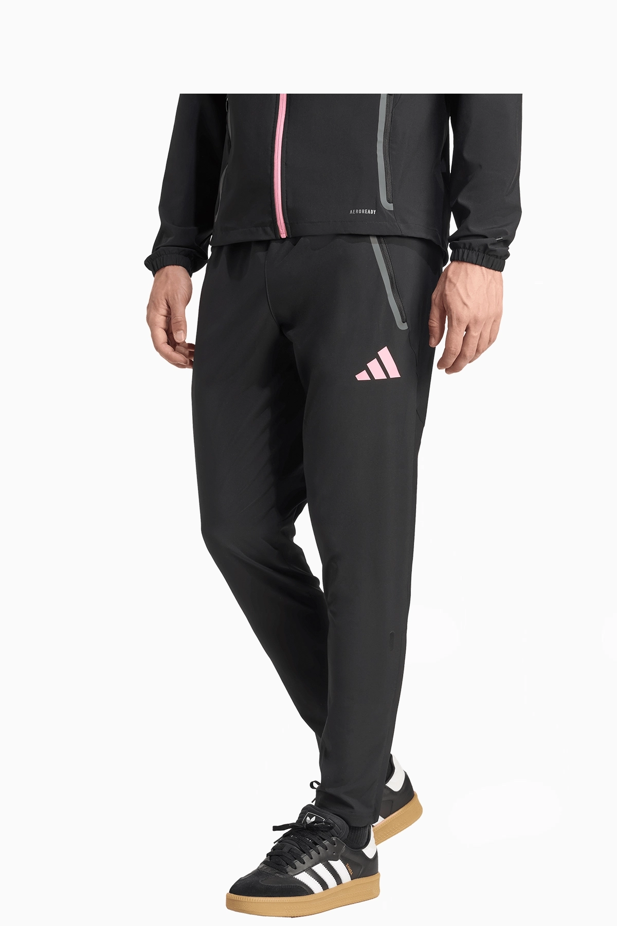 Spodnie adidas Juventus FC 25/26 Competition Vis Tech Travel - Czarny