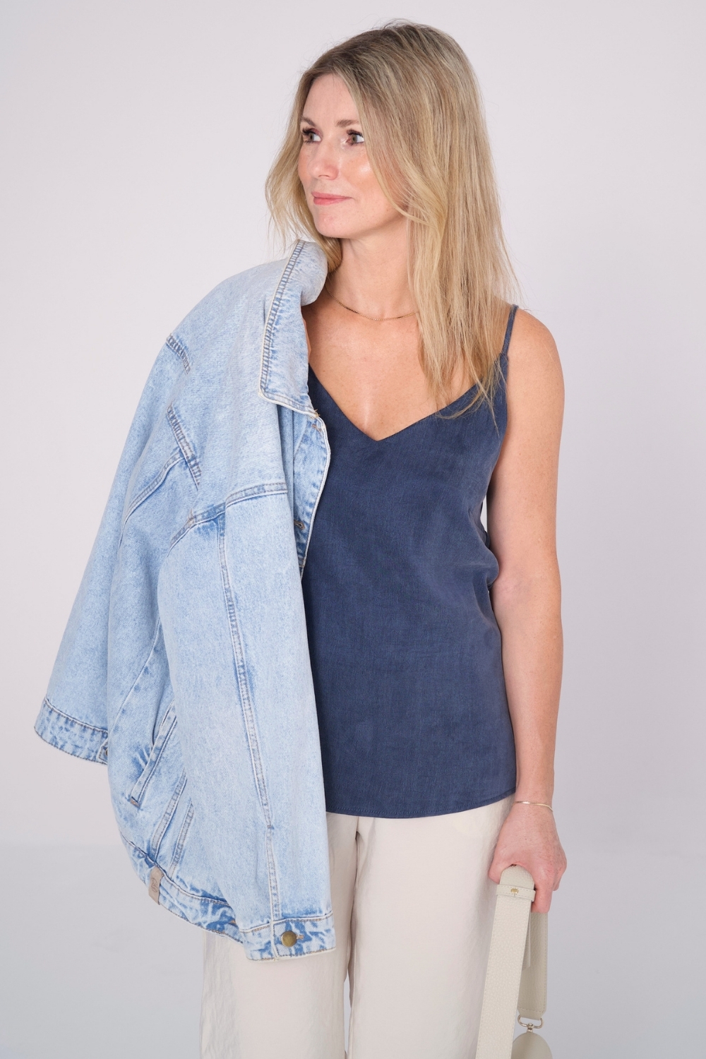 Lillow - Wiskozowy top MILOU - denim - Materiał wiskoza - Uszyto w Polsce