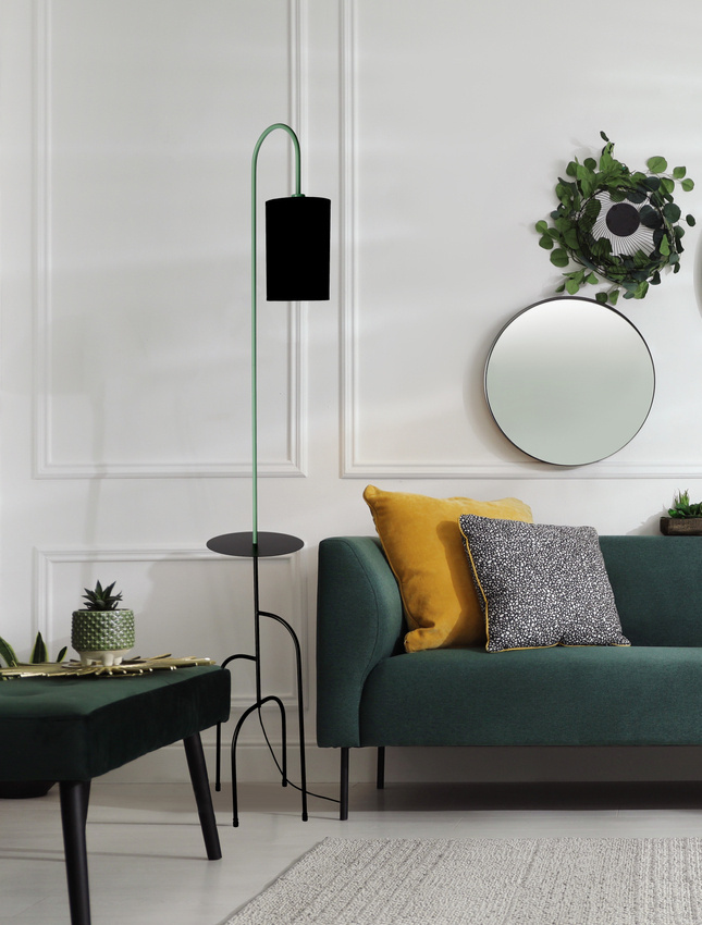 Czarno-zielona lampa podłogowa z półką do salonu RAVELLO