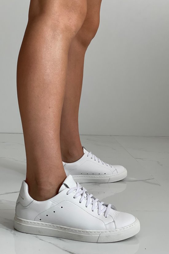 Sneakers 040/57 Biały
