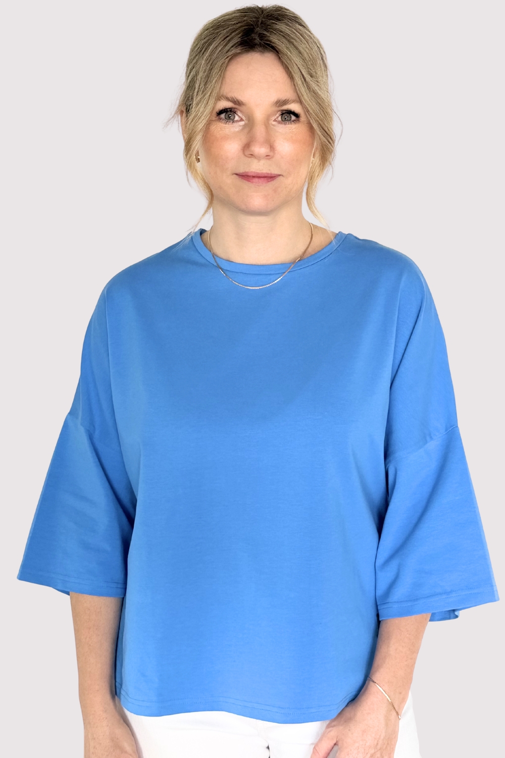 Lillow - Pudełkowy T-SHIRT AERIS - niebieski - Materiał bawełna - Uszyto w Polsce